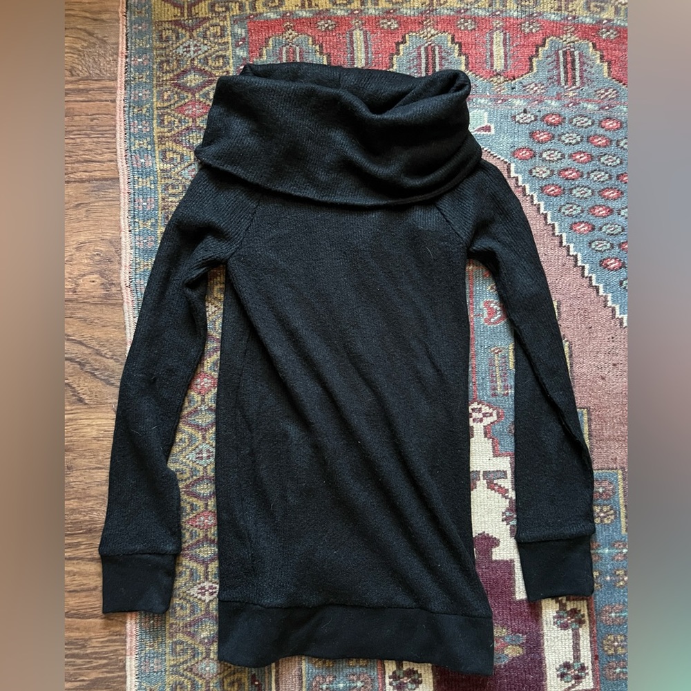 Ingrid and Isabel cowl neck long sweater size M